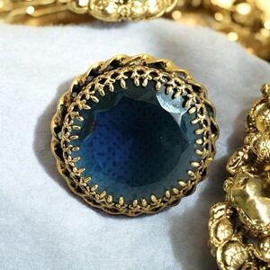 Vintage Gold Tone Round Dark Blue Crystal Brooch Pin 1.5" Women's Jewelry VG